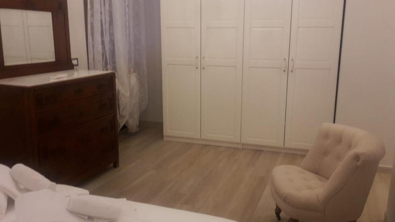 Brezza Marina Bed & Breakfast Marina Di Carrara Dış mekan fotoğraf