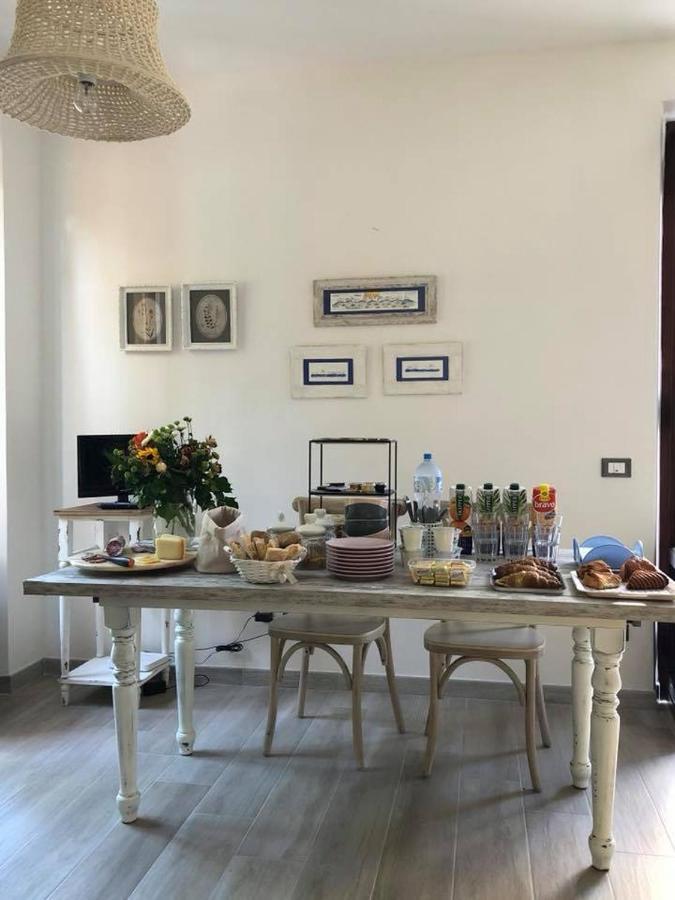 Brezza Marina Bed & Breakfast Marina Di Carrara Dış mekan fotoğraf